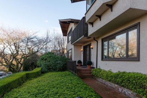 2296 32Nd Avenue W, Vancouver, BC 