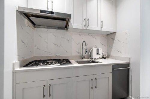 1485 Camelot Road, West Vancouver, BC 