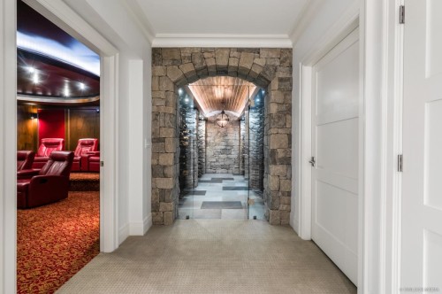 1485 Camelot Road, West Vancouver, BC 