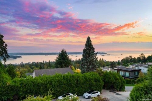 1485 Camelot Road, West Vancouver, BC 