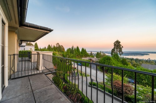 1485 Camelot Road, West Vancouver, BC 