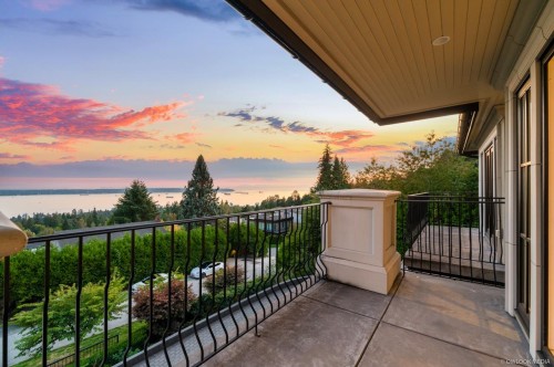 1485 Camelot Road, West Vancouver, BC 