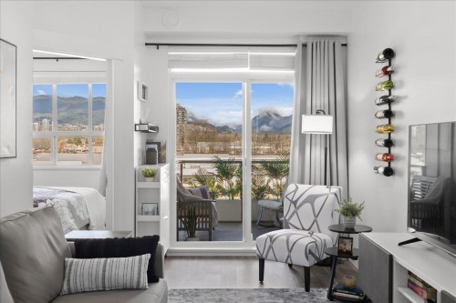 4602-2180 Kelly Avenue  Port Coquitlam, BC V3C 0L1