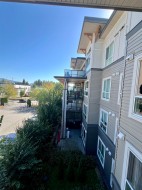 302-12409 Harris Road  Pitt Meadows, BC V3Y 0E7