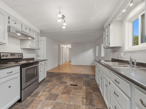 233 Tyee Drive, West Vancouver, BC 