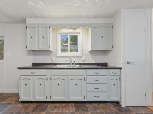 233 Tyee Drive, West Vancouver, BC 