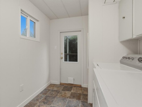 233 Tyee Drive, West Vancouver, BC 