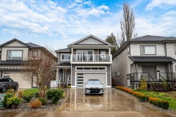 855 Patricia Avenue  Port Coquitlam, BC V3B 0S1