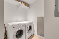 2X09-1111 Alberni Street  Vancouver, BC V6E 4V2