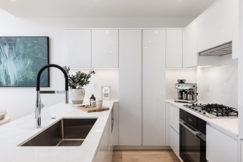 Th8-135 13Th Street E, North Vancouver, BC 