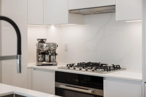 Th8-135 13Th Street E, North Vancouver, BC 