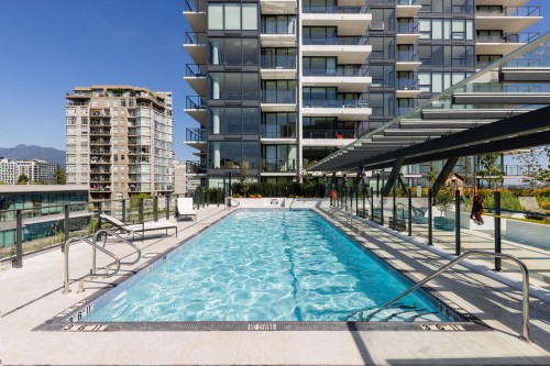 Th8-135 13Th Street E, North Vancouver, BC 