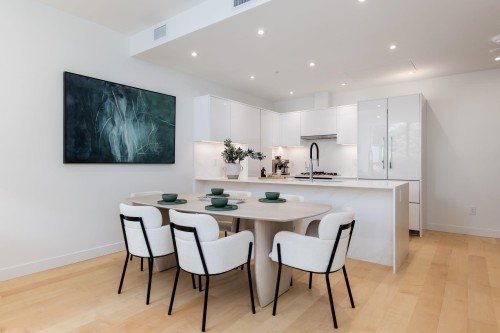 Th8-135 13Th Street E, North Vancouver, BC 