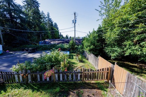 123 Kings Road E, North Vancouver, BC 