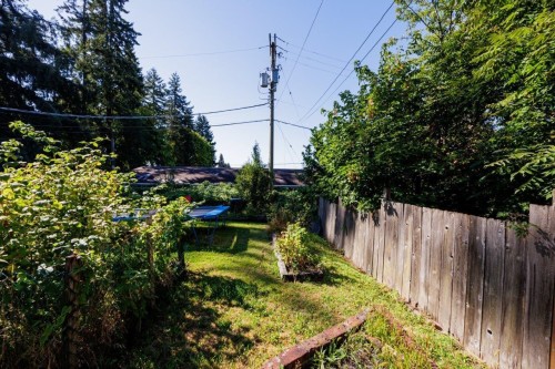 123 Kings Road E, North Vancouver, BC 