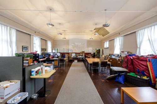 131 Kings Road E, North Vancouver, BC 