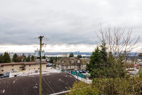 131 Kings Road E, North Vancouver, BC 