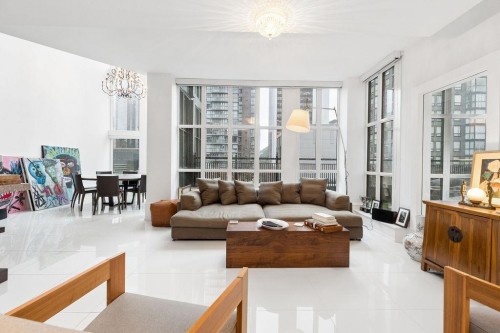 Ph2-1102 Hornby Street, Vancouver, BC 