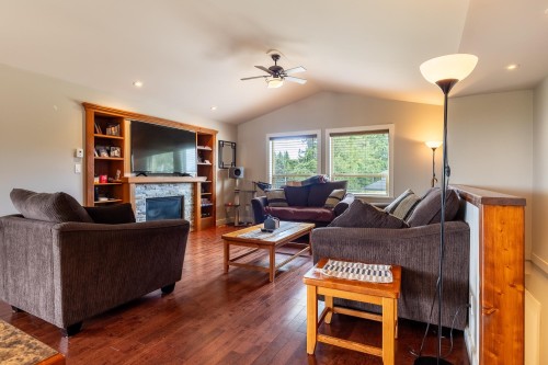 5550 Winter Road, Sechelt, BC 