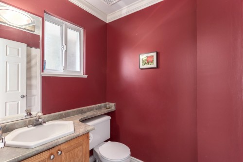 1732 Kitchener Street, Vancouver, BC 