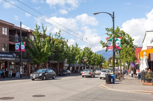 1732 Kitchener Street, Vancouver, BC 