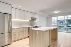 322-126 21st St E, North Vancouver, Bc Street  North Vancouver, BC V7L 0J2