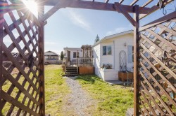 753 Steinbrunner Road Gibsons, BC V0N 1V9