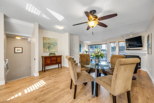 103-245 15th Street W North Vancouver, BC V7M 1S3