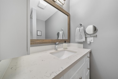 1663 Robertson Avenue, Port Coquitlam, BC 