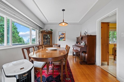 535 Holdom Avenue, Burnaby, BC 