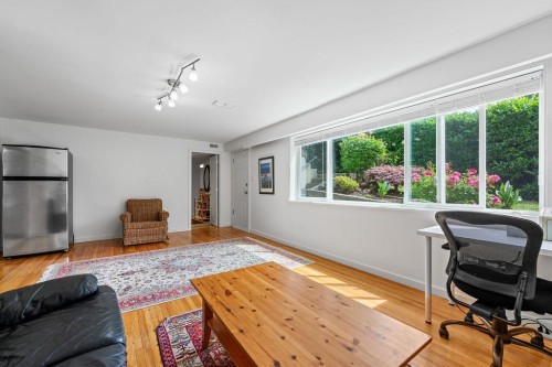 535 Holdom Avenue, Burnaby, BC 