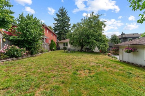 535 Holdom Avenue, Burnaby, BC 