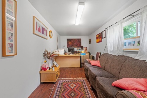 535 Holdom Avenue, Burnaby, BC 