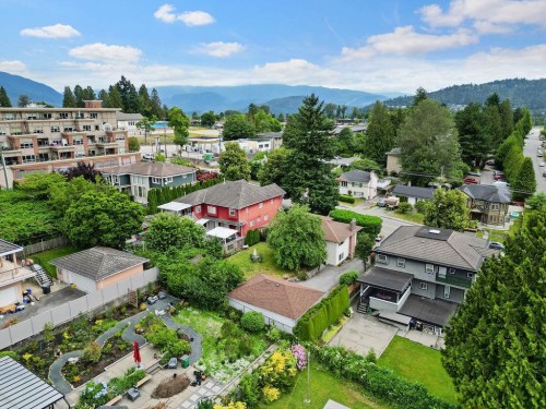 535 Holdom Avenue, Burnaby, BC 