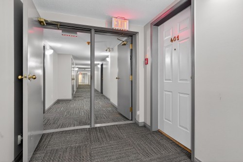 401-301 Maude Road, Port Moody, BC 