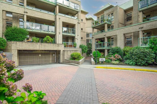 401-301 Maude Road, Port Moody, BC 