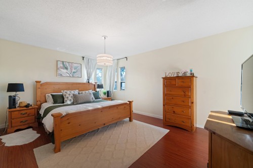 21034 Barker Avenue, Maple Ridge, BC 