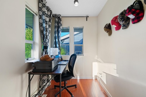 21034 Barker Avenue, Maple Ridge, BC 