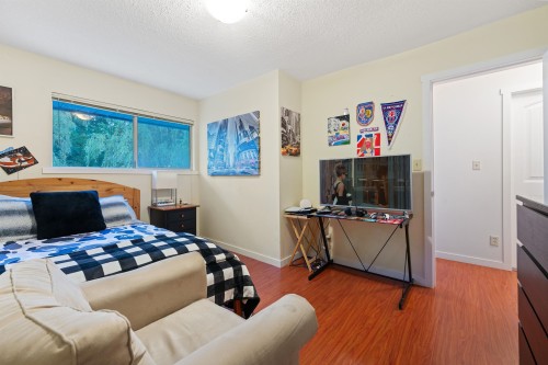 21034 Barker Avenue, Maple Ridge, BC 