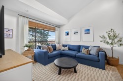 330-210 2nd Street W North Vancouver, BC V7M 1C6