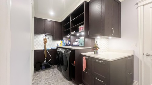 2071 36Th Avenue W, Vancouver, BC 