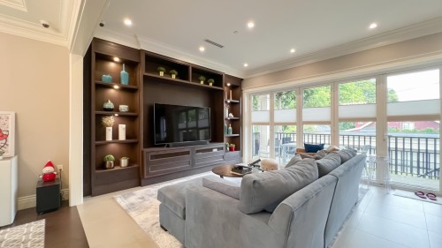 2071 36Th Avenue W, Vancouver, BC 