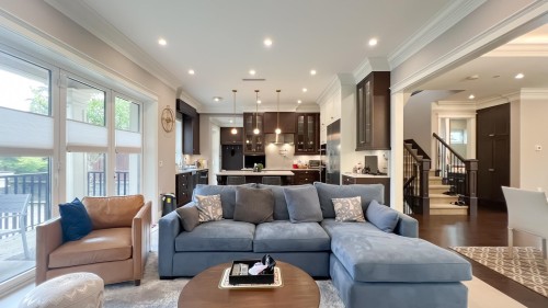 2071 36Th Avenue W, Vancouver, BC 