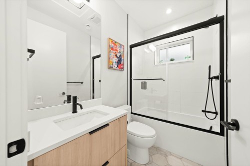 2815 19Th Avenue W, Vancouver, BC 