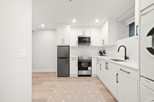 2815 19Th Avenue W, Vancouver, BC 