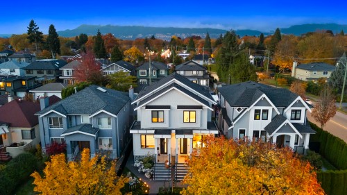 2815 19Th Avenue W, Vancouver, BC 