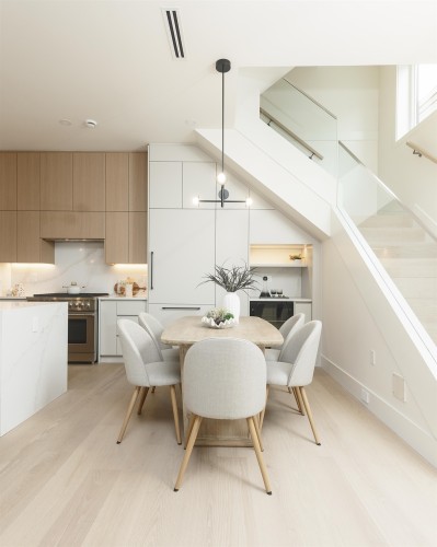 1-735 10Th Avenue E, Vancouver, BC 