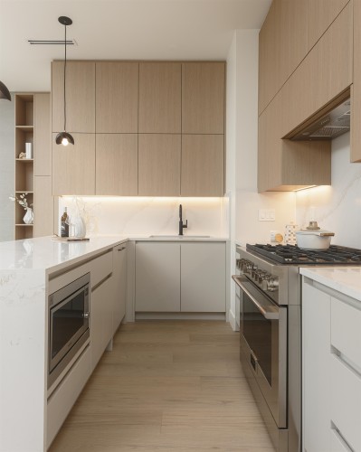 1-735 10Th Avenue E, Vancouver, BC 