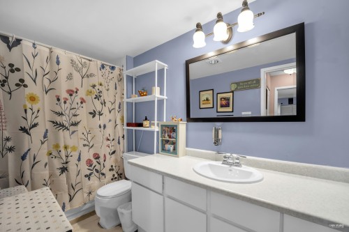 304-4941 Lougheed Highway, Burnaby, BC 