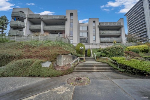 304-4941 Lougheed Highway, Burnaby, BC 